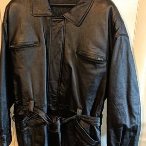 Wilson's Leather Coat Sz Medium